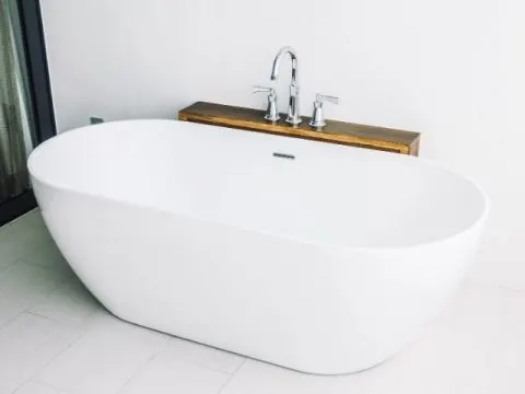 Can You Install A Bathtub Over Tile, How To Build A Tiled Bathtub