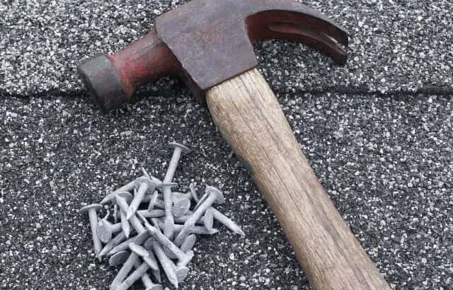 How Long Should Roofing Nails Be?