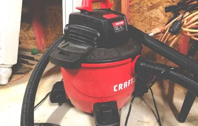 Shop-Vac Blowing Stuff Out the Back: Possible Causes