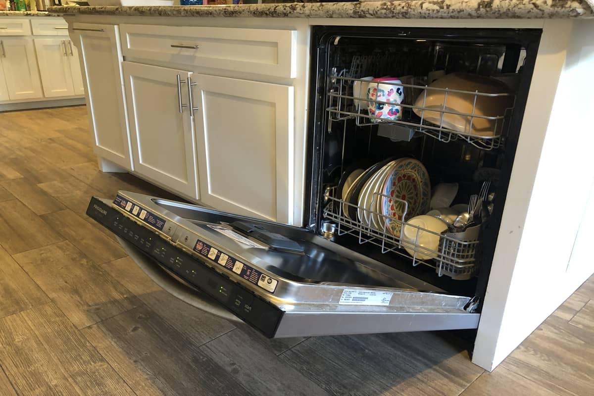 Should a Dishwasher Be on Its Own Circuit? Home Efficiency Guide