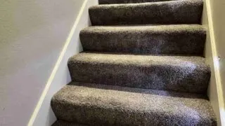 Loose carpet on stairs - how to fix it.