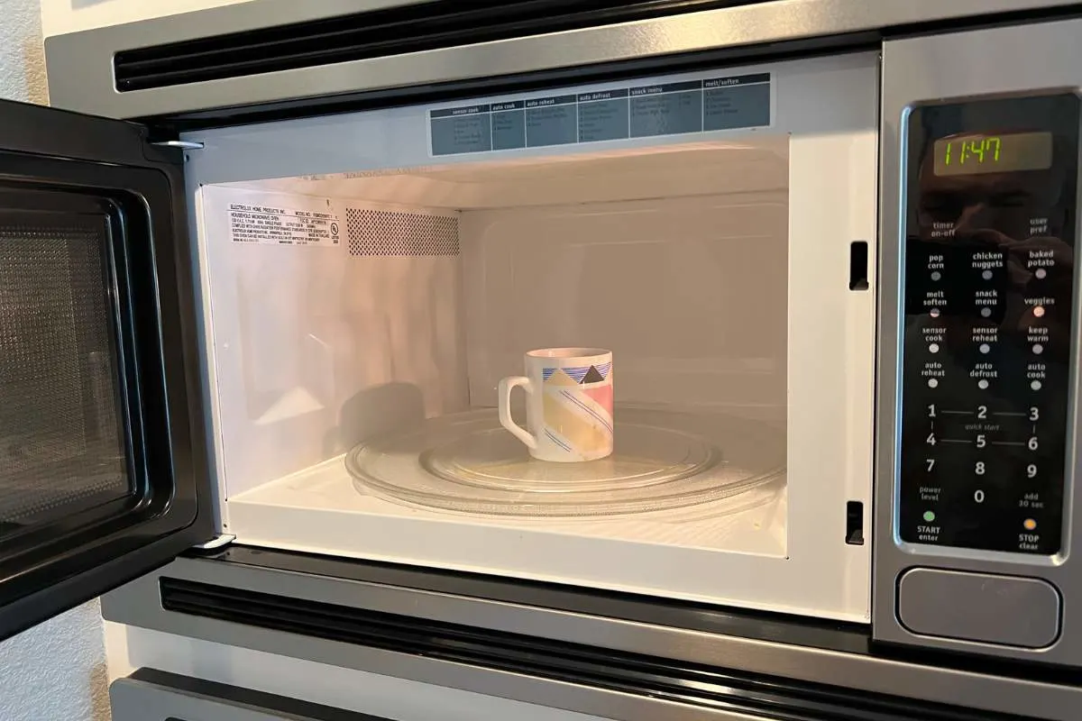 Fix a microwave that is making loud noises and not heating food.